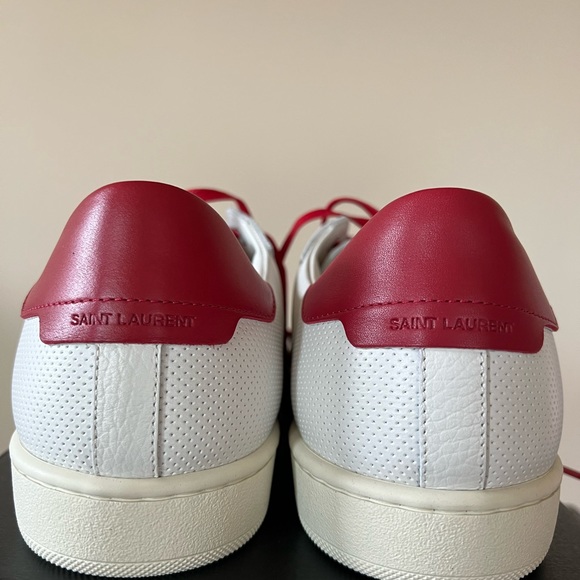 Saint Laurent men’s Court Classic Leather Low-Top Sneakers - Picture 11 of 14